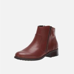 Easy Spirit Rich Brown Ankle Booties Size 9.5